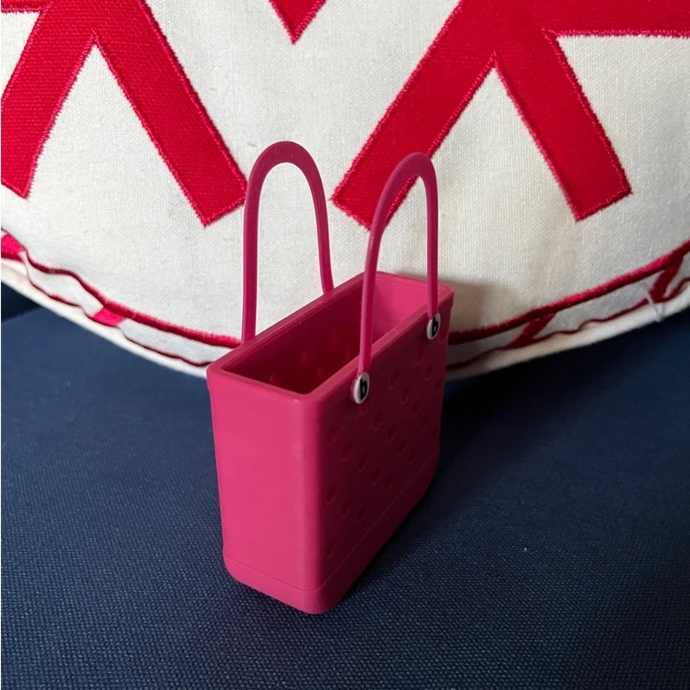 Mini Bogg Bag for Pop Mart Labubus | Dolls | Barbies - Picture 8 of 10